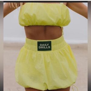 Daily drills yellow parachute set